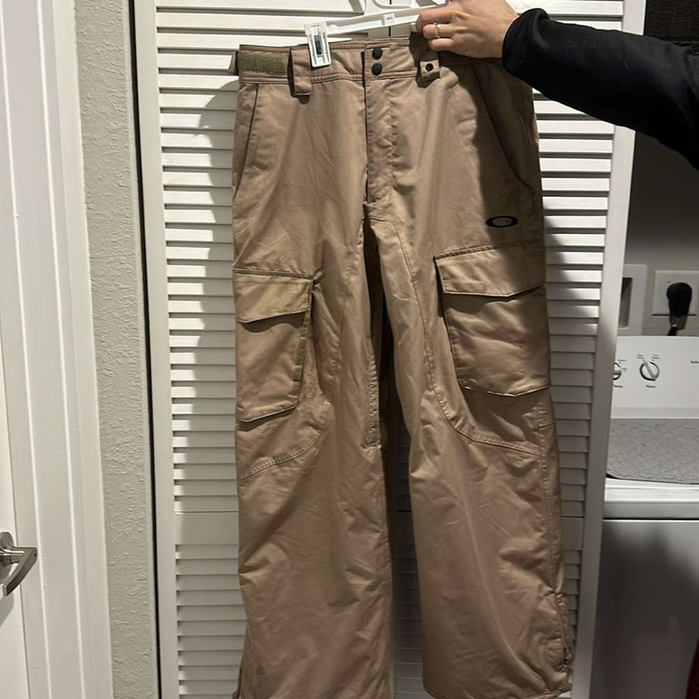 Men’s Oakley snowboard/ski pants beige medium